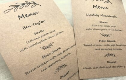 Wreath Personalised Menu Cards