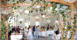 When to Send Save the Dates, Wedding Invitations